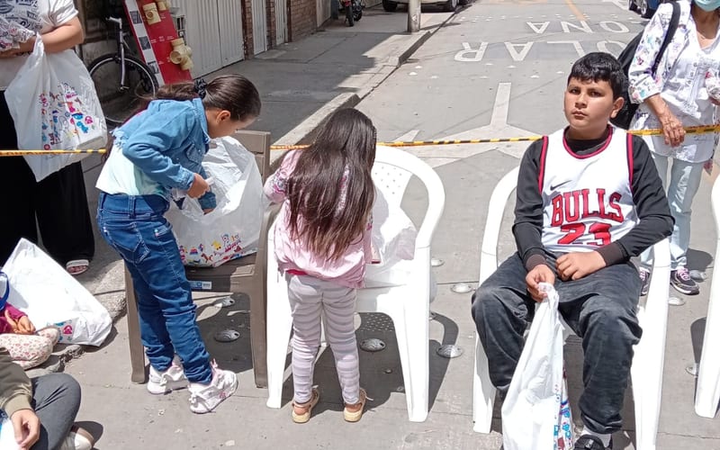 Entrega de kits escolares 2025